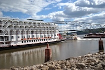 The Mississippi River Museum & Aquarium